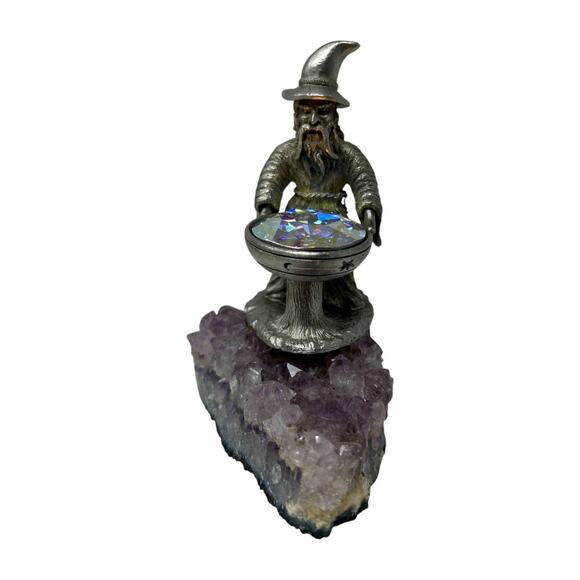 Spoontiques Pewter Wizard Figurine Amethyst Rock Iridescent Crystal CauldroN - Picture 4 of 16